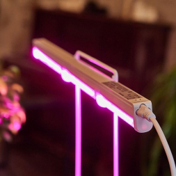 Настенный светодиодный светильник для растений Uniel ULI-P42-18W/SPBX IP40 White UL-00010567