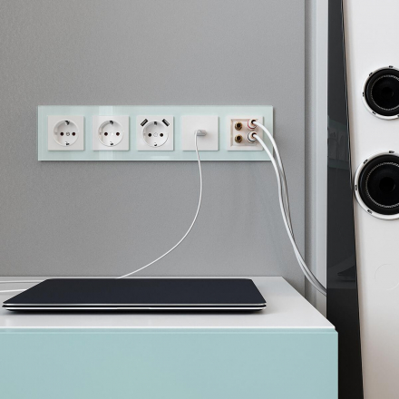 Рамка Werkel Favorit на 5 постов натуральное стекло WL01-Frame-05 4690389060205