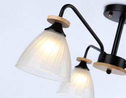 Потолочная люстра Ambrella light Traditional Modern TR9564