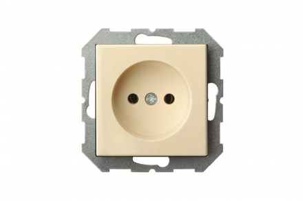 Розетка 2P Liregus Epsilon бежевый 28-065