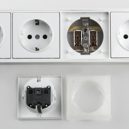 Розеточный блок 4гн 3USB х 1,7м с/з Werkel WL20-04-03 4690389128370