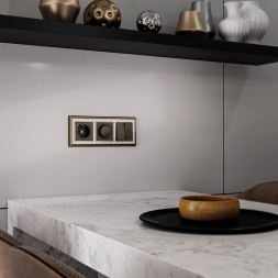 Рамка Werkel Palacio на 3 поста бронза/белый WL17-Frame-03 4690389103650