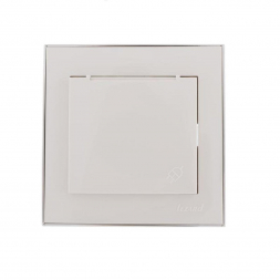 Розетка с зазем. с крышкой Lezard Rain белая с бок. вст. хром 703-0225-123