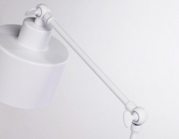 Настольная лампа Ambrella light Traditional TR8152