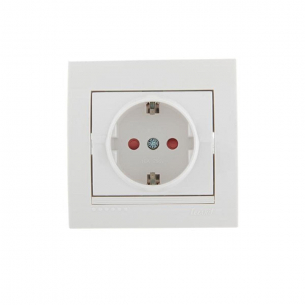 Розетка с защитой от детей Lezard Deriy белая 702-0202-124