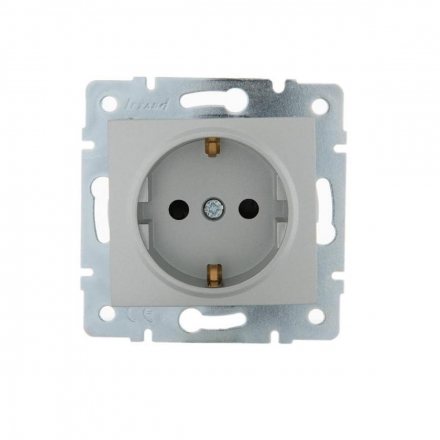 Розетка с защитой от детей Lezard Karina серебро 707-4388-124B