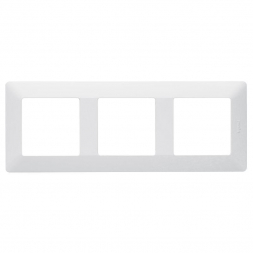 Рамка 3-постовая Legrand Valena Life белая 754003